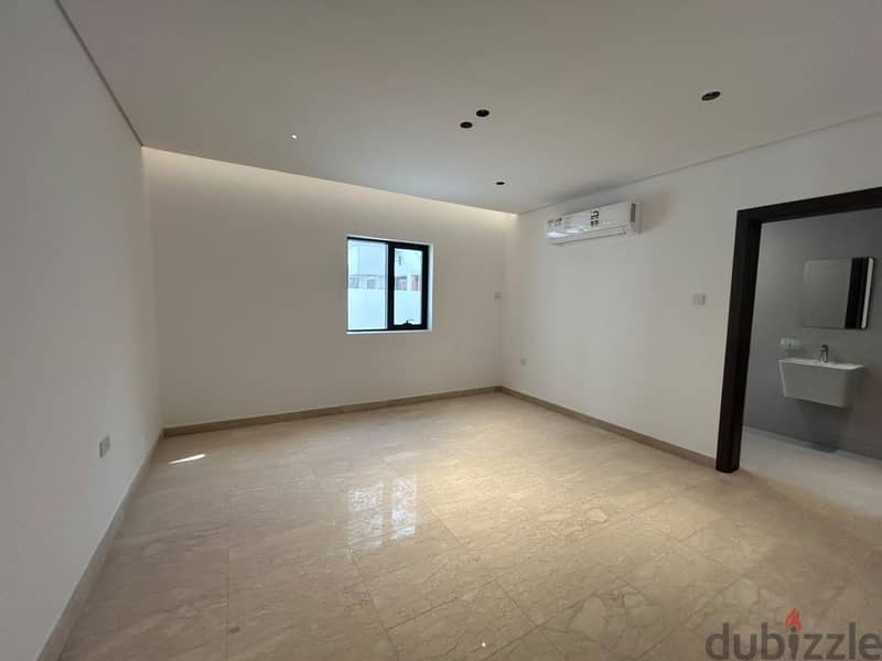 Large brand new villa 9
