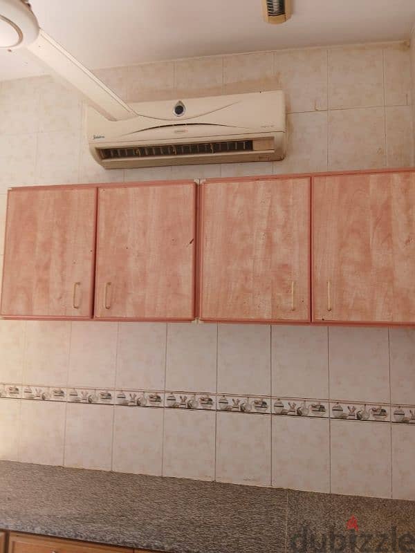 1bhk flat in 2nd floor with ac 130/= wadikaber behind pinor hotel 11