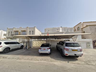5 BR Spacious Villa in Mabelah with Small Play Area