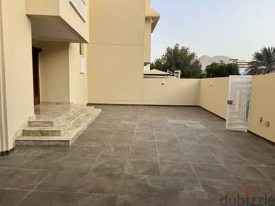 Luxury 4 BHK Villa for rent in MQ – PPV370