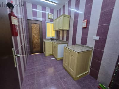 شقه للايجار الموالح الشماليه قريب مسجد الجيطالي قريب الموج /Apartment for rent in Al Mawaleh North