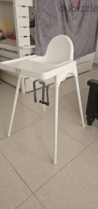 Baby eating chair