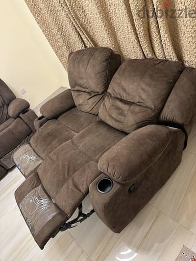 Brown 2-Seater Recliner Sofa – Home Theater / Living Room