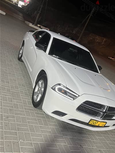 دودج تشارجر 2014 للبيع