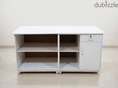 Cutting table ( for tailors) طاولة قص ( للخياطين )