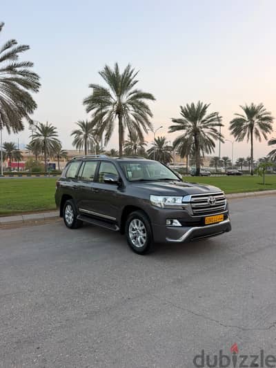 تويوتا لاندكروزر GXR V8 خليجية وكالة بهوان سيرفس الوكالة2017