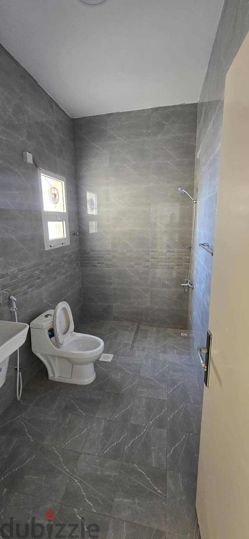 ROOM FOR RENT AL KHUWAIR - غرف للايجار  الخوير 1