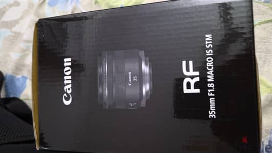 RF 35MM macro lens under warranty like new