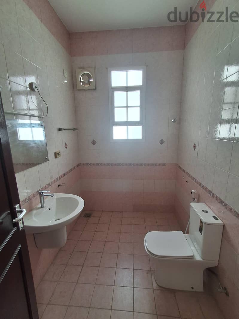 Ghubrah North Prime Location Villa 4 Bedrooms For Rent 3