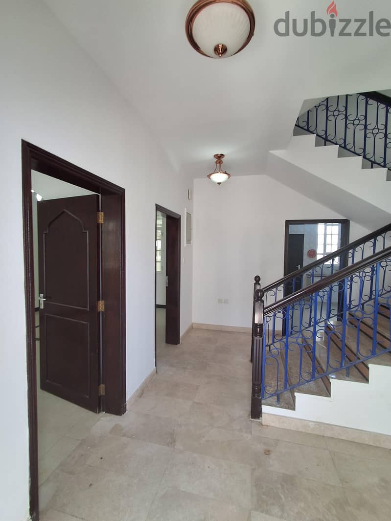 Ghubrah North Prime Location Villa 4 Bedrooms For Rent 9