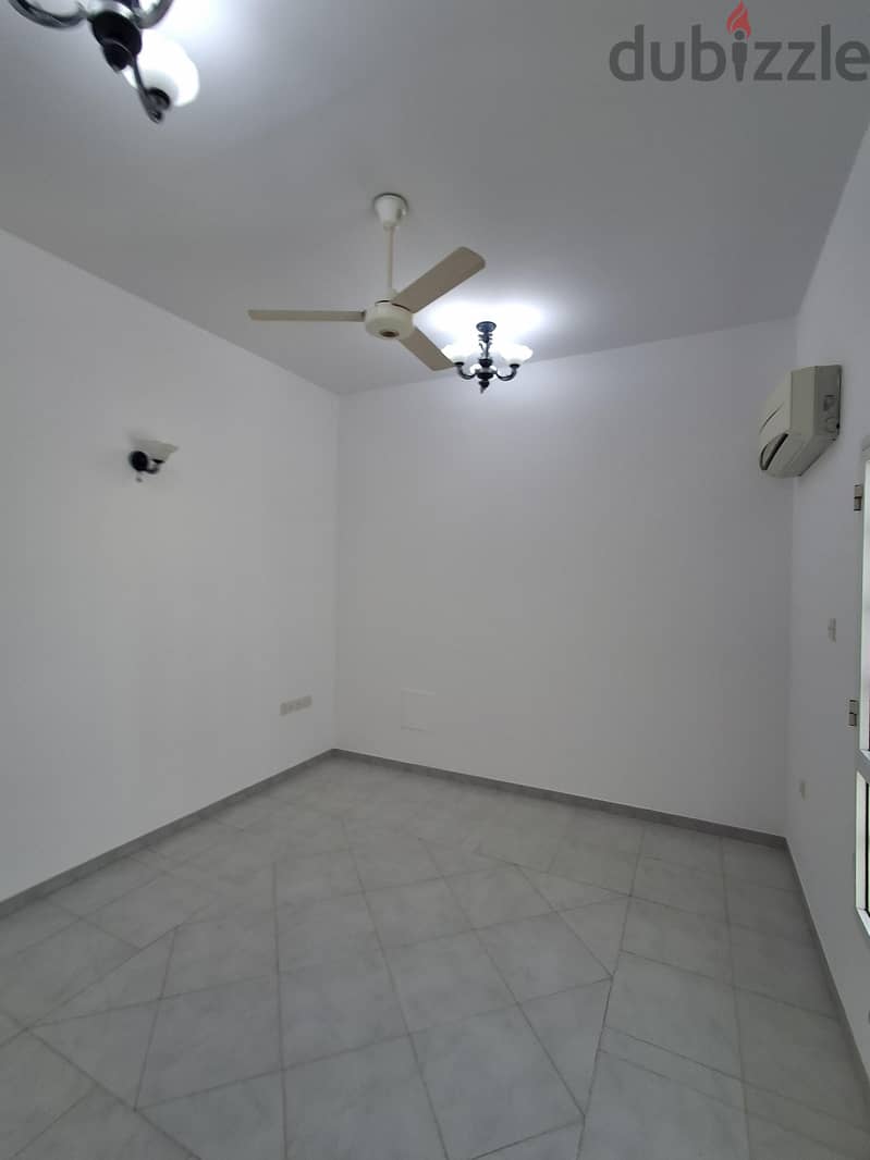 Ghubrah North Prime Location Villa 4 Bedrooms For Rent 10