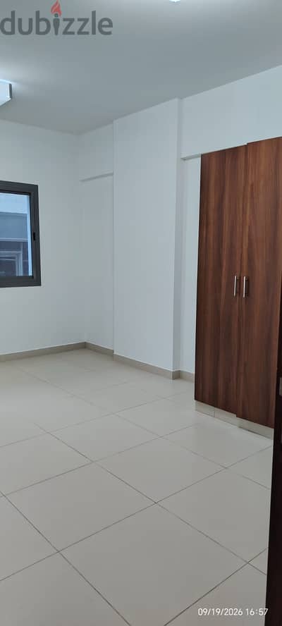 OMR 330/= 1BHK THE LINKS BUILDING