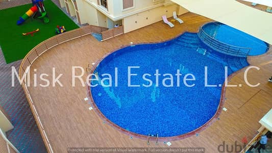 Luxurious 2 Bedroom Apartment Mazaya Residence- Al Mawaleh South