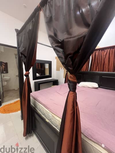 2BHK INCLUDING WATER AND ELECTRICITY AND NET