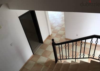 فيلا للإيجار   Villa for rent