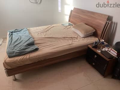Queen size bed in excellent condition- expat leaving