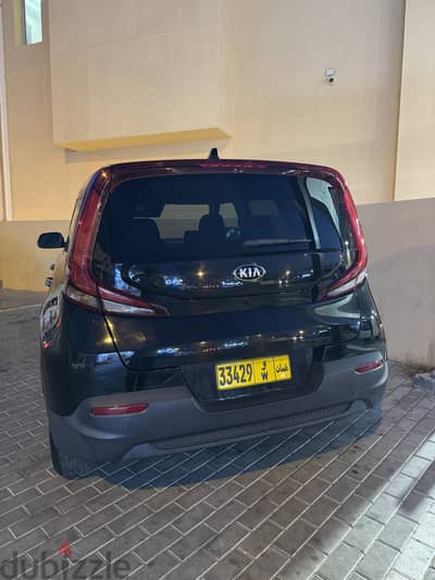Kia Soul 2020 used by lady Excellent condition just buy and drive