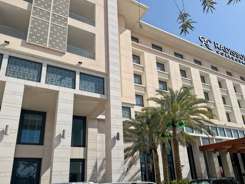 Move into ready-to-use open plan office space for 15 persons in MUSCAT, Hormuz Grand 1