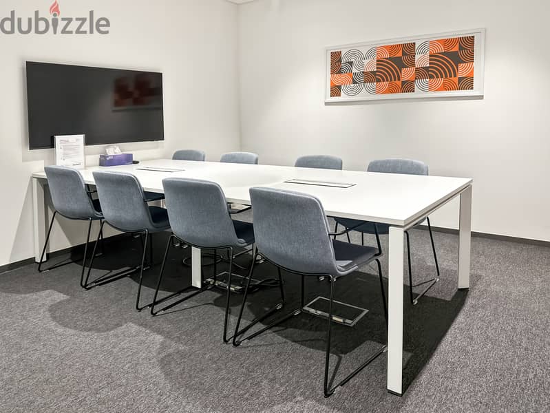 Private office space for 4 persons in Muscat, Pearl Square 4