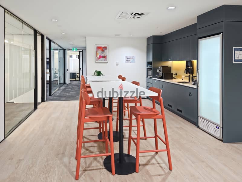 Private office space for 4 persons in Muscat, Pearl Square 5