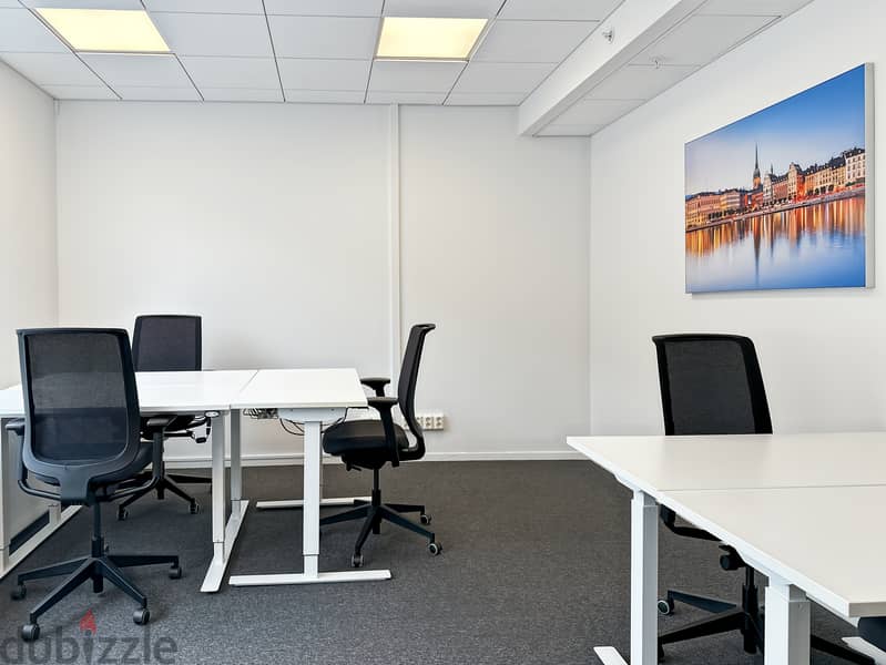 Private office space for 4 persons in Muscat, Pearl Square 7