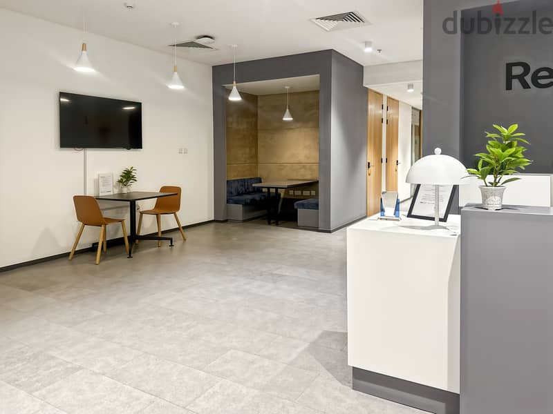 Fully serviced open plan office space for you and your team in Muscat, Pearl Square 3