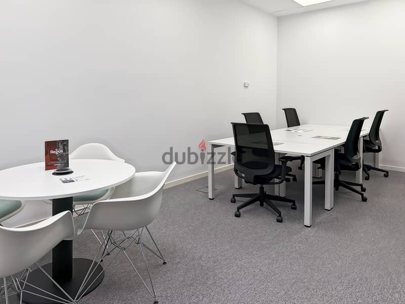 Fully serviced open plan office space for you and your team in Muscat, Pearl Square 8