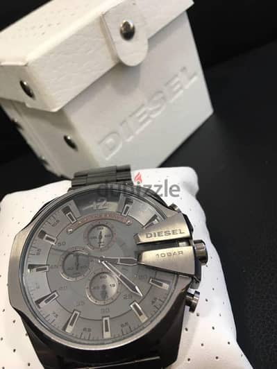 Diesel mega chef chronograph model DZ4282