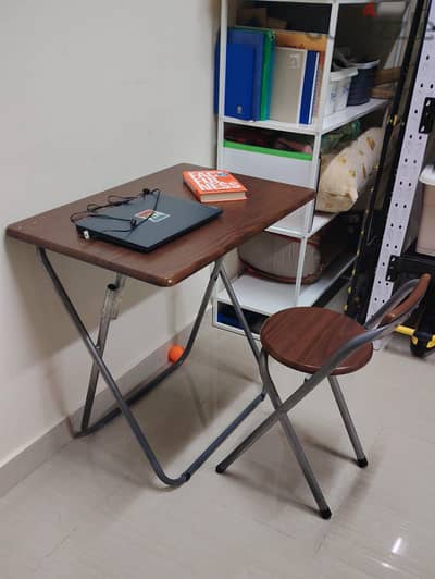 STUDY TABEL WITH CHAIR