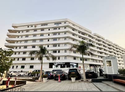 Flat 2 bedroom in muscat hills golf tower