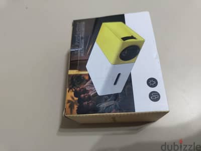 PROJECTOR FOR SALE