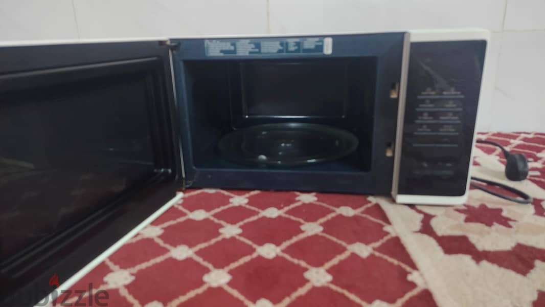 MICROWAVE OVEN 23L 800W 3