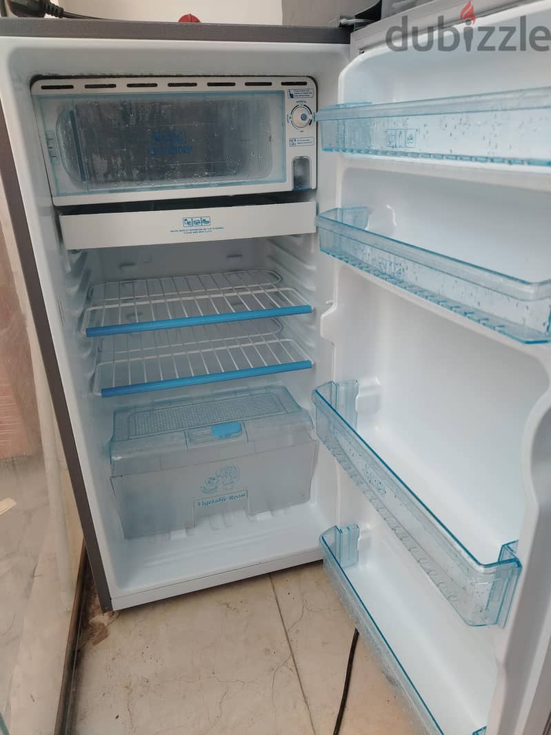 Small&Medium and big size fridge&Freezers available 3