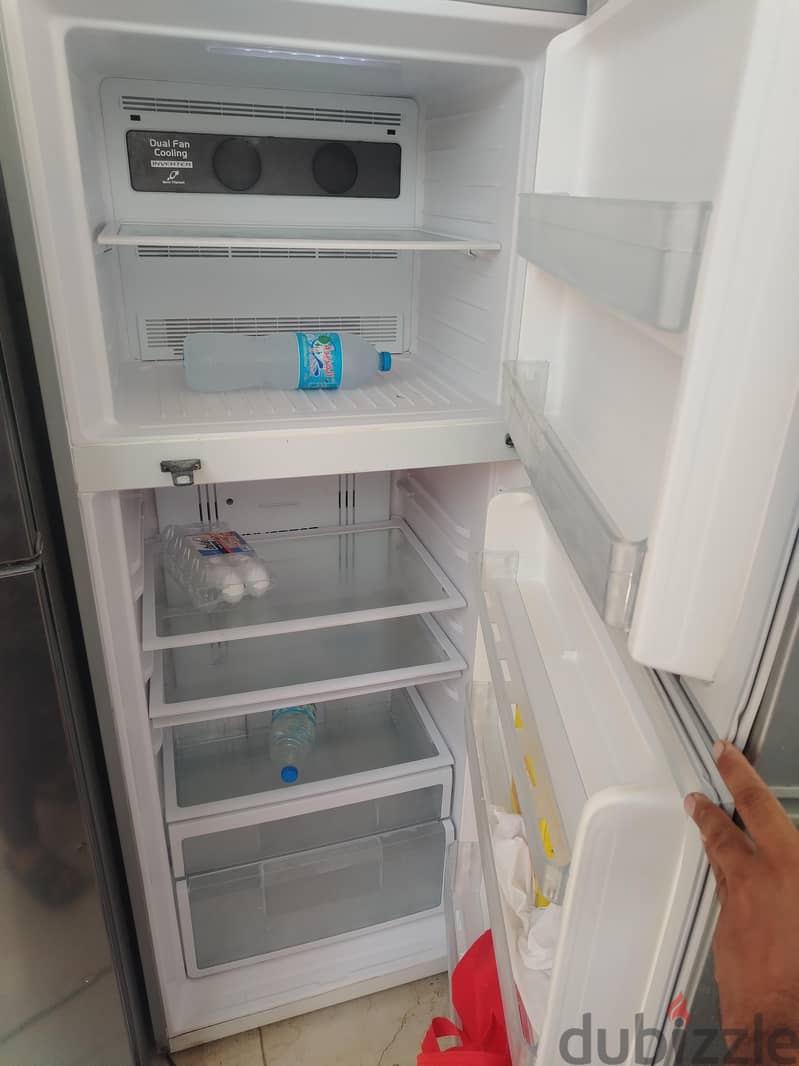 Small&Medium and big size fridge&Freezers available 7