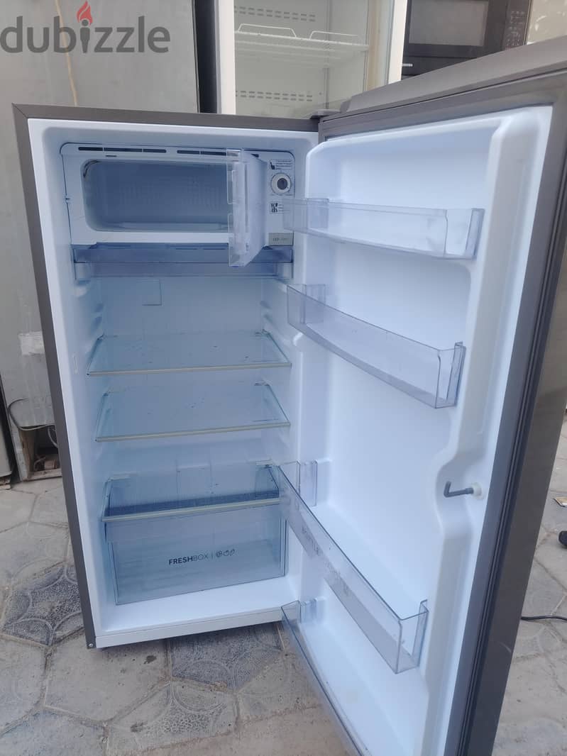 Small&Medium and big size fridge&Freezers available 18