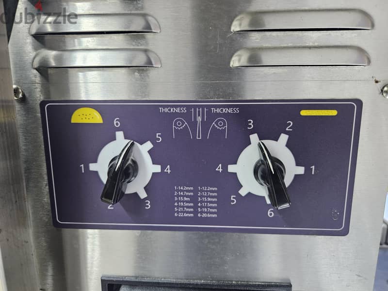 bun toster,  display warmer, not used 3