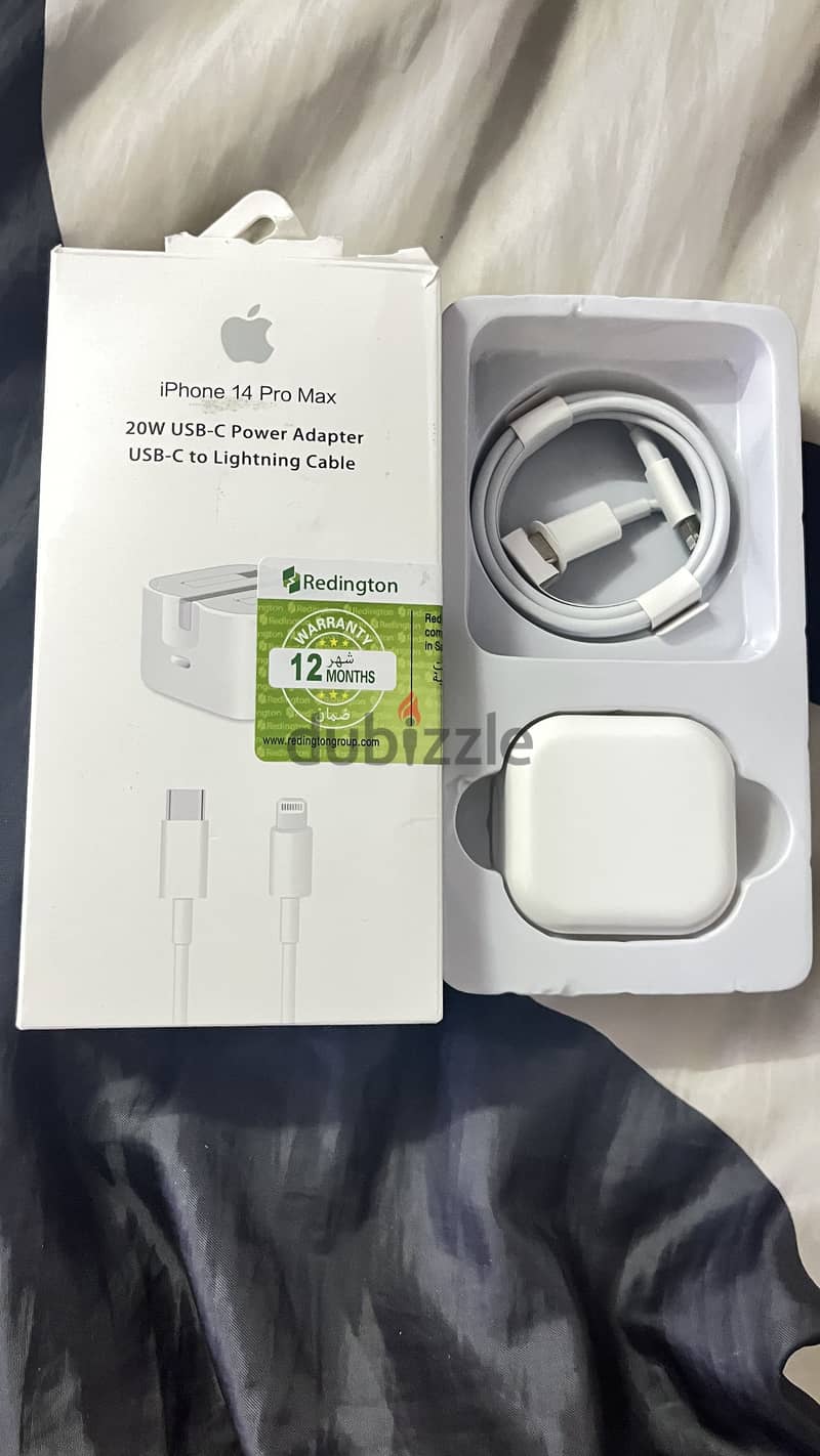 ORIGINAL APPLE 20W USB C TYAP POWER ADAPTER AND LIGHTING CABLE (1M) 1