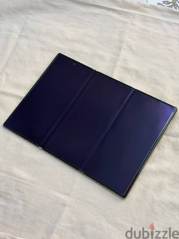 Huawei Mate XT Trifold Ultimate Edition 16gb 1TB. Excellent Condition. 1