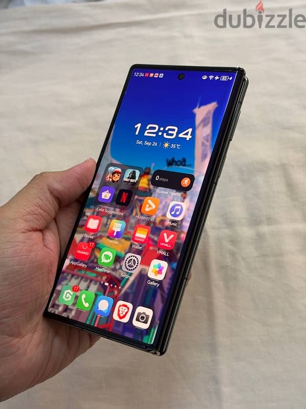 Huawei Mate XT Trifold Ultimate Edition 16gb 1TB. Excellent Condition. 6