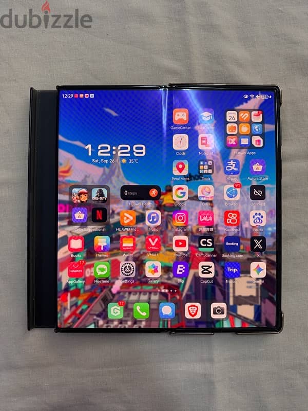 Huawei Mate XT Trifold Ultimate Edition 16gb 1TB. Excellent Condition. 10