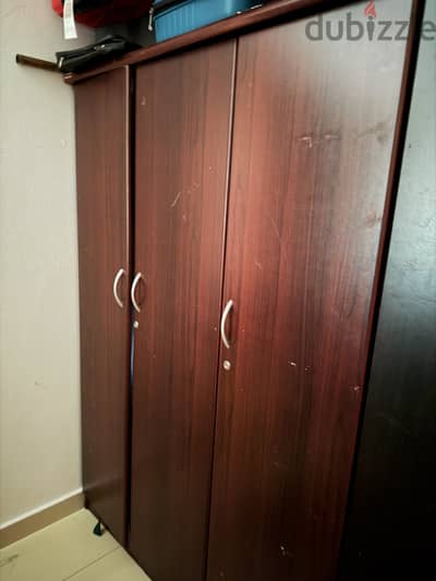 3 door Wardrobe
