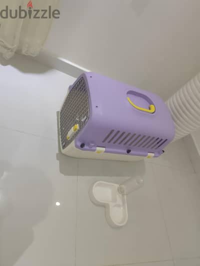 pet carrier