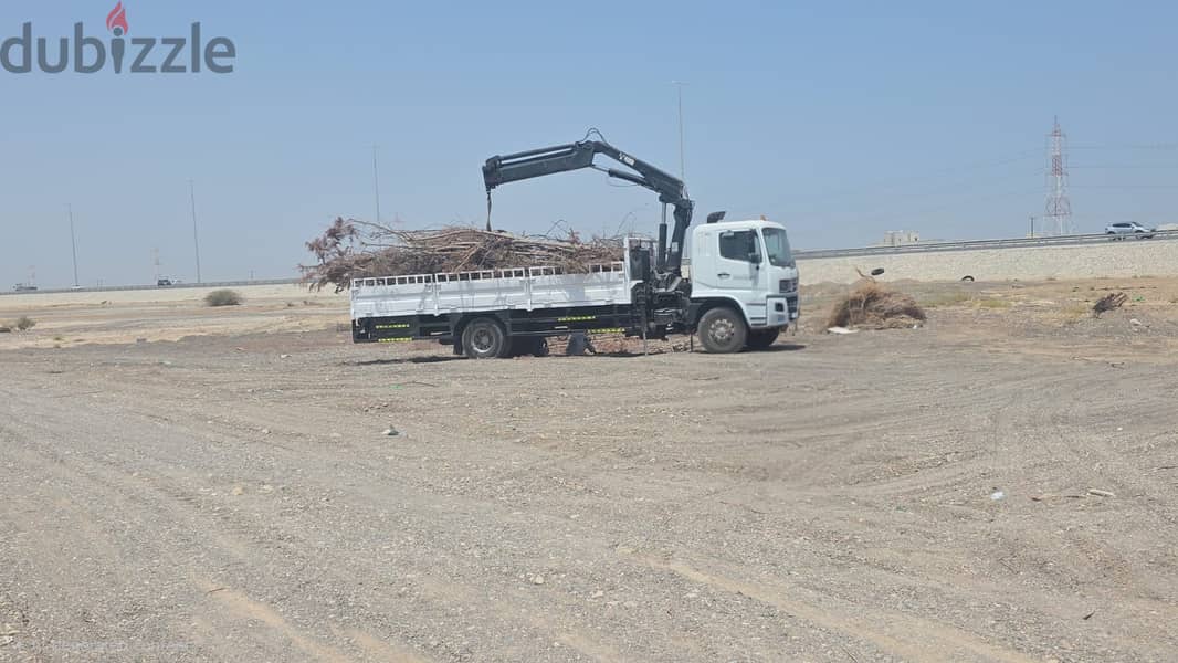 10 ton Mitsubishi 2014 with 6.2 ton hiab ctane 1