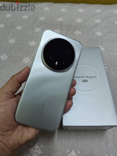 Honar magic 8 pro 12/512 GB 2 months used