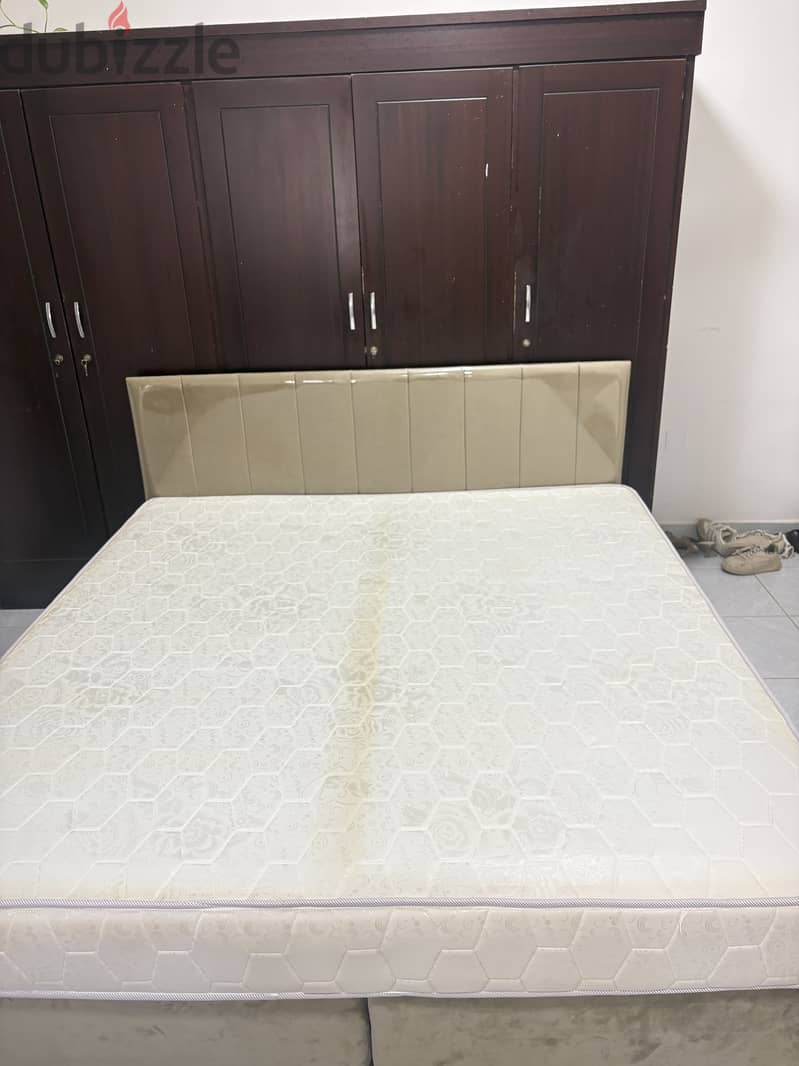 King Size Bed 2