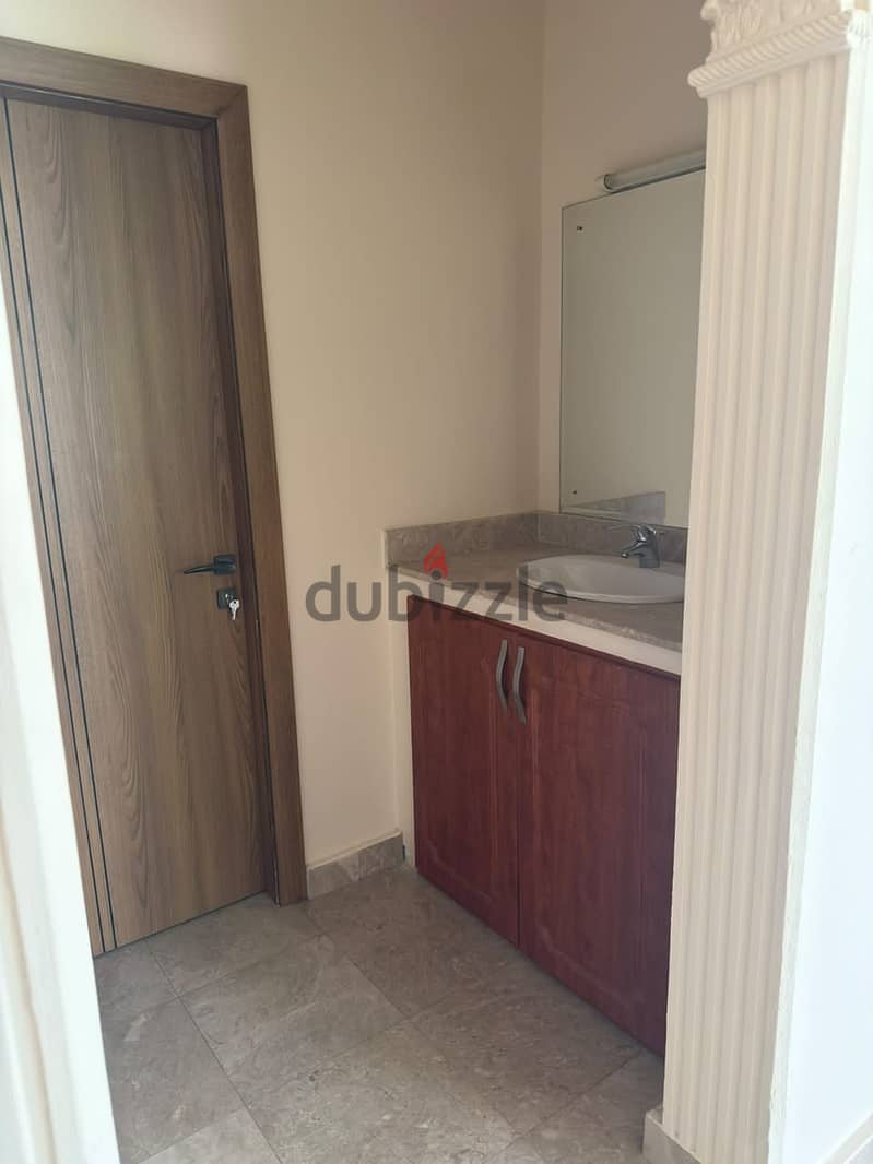 فيلا فاخرة للإيجار في مرتفعات الأنصب حديقة واسعة ومساحات رحبة Spacious Villa for Rent in Al Ansab 16