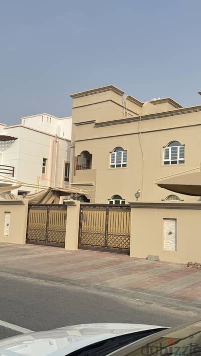 سكن موظفات و طالبات