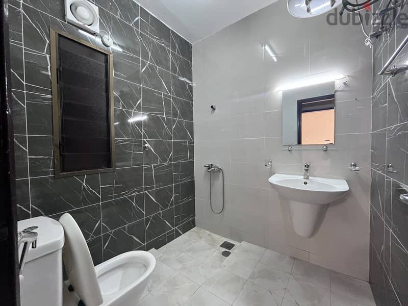 2 BR Cozy Apartment in Al Khuwair – Service Road 5