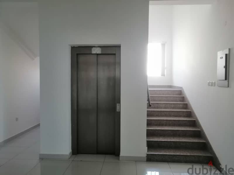 فيلا تجارية بموقع حيوي في العذيبة -Prime Independent Commercial Villa on Street 48, Al Azaiba 7