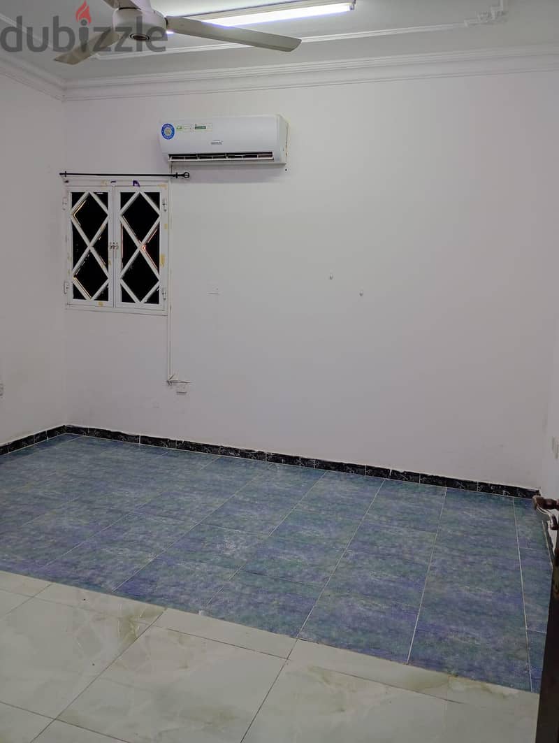azaiba room for rent 1